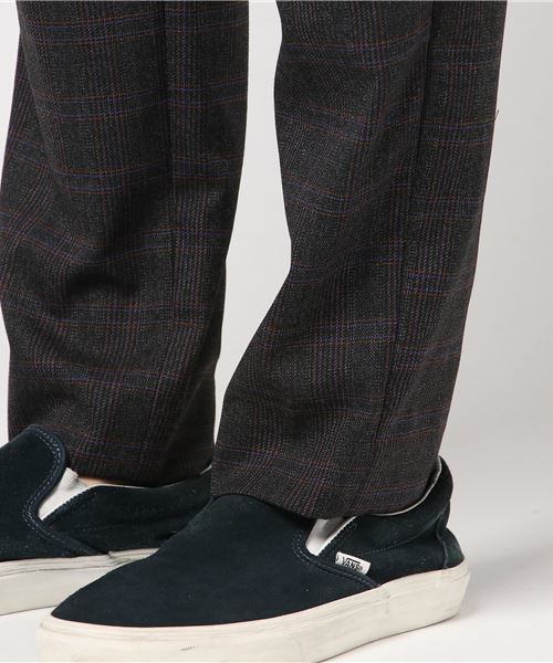 STUDIOUS(ステュディオス)の「T/Wチェックストレートパンツ(スラックス・メンズ・ブラック/ブラウン・1/2/3)」の9枚目の写真