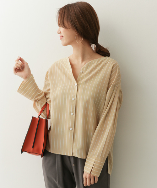 URBAN RESEARCH DOORS(アーバンリサーチドアーズ)の「ラウンドVネックストライプブラウス(シャツ/ブラウス)」 - WEAR URBAN RESEARCH DOORS(アーバンリサーチドアーズ)の「ラウンドVネックストライプブラウス(シャツ/ブラウス)」 - WEAR