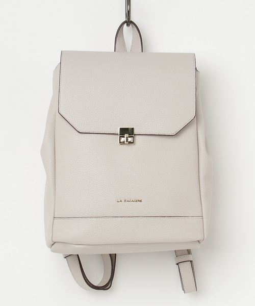 LA BAGAGERIE（ラバガジェリー）の「金具アクセントリュック（バックパック/リュック・レディース・ブラック/グレー/その他/ブルー/アイボリー/ブラウン/グリーン・FREE）」の2枚目の写真