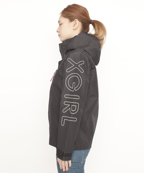 X-girl（エックスガール）の「OUTDOOR JUMPER（ナイロンジャケット・レディース・ブラック/ブルー/カモフラージュ・1/2）」の8枚目の写真