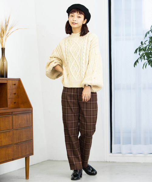 WEGO(ウィゴー)の「WEGO/ロービングハイネックケーブルニット(ニット/セーター・レディース・ダークブラウン/ピンク/アイボリー/杢グレー/ライトベージュ・FREE)」の14枚目の写真