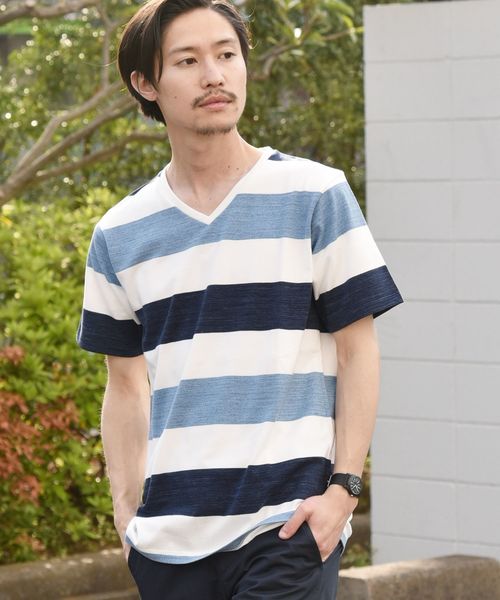 SHIPS(シップス)の「SC: MADE IN JAPAN ワイドボーダー Vネック Tシャツ 19SS(Tシャツ/カットソー・メンズ・チャコールグレー/ライトブルー/ネイビー/ブラウン/レッド/イエロー/コバルトブルー/ダークネイビー・SMALL/MEDIUM/LARGE/X-LARGE)」の6枚目の写真