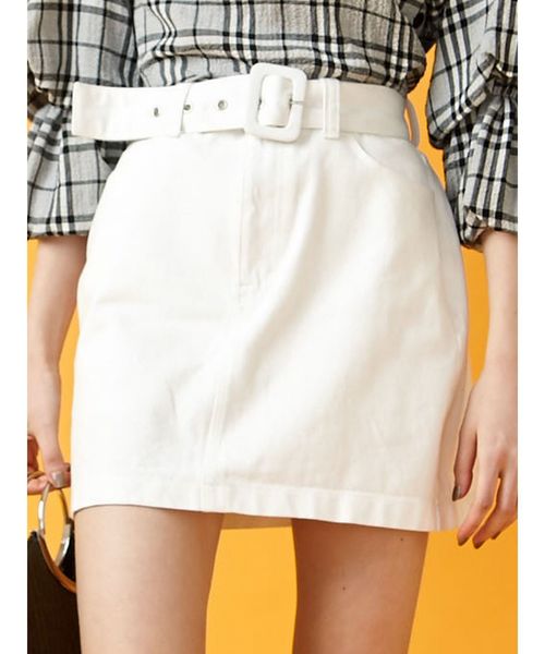 EMODA（エモダ）の「ベルトボックスミニスカート（スカート・レディース・ブラック/ホワイト/キャメル・SMALL/MEDIUM）」の2枚目の写真