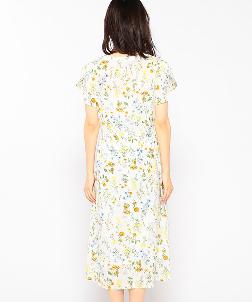 Petit Honfleur(プチオンフルール)の「◇カタログ掲載◇チューリップ袖ワンピース(ワンピース・レディース・レッド/イエロー・11号/9号)」の6枚目の写真