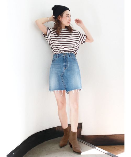 Ungrid(アングリッド)の「フェイクスウェードポインテッドブーツ(ブーツ・レディース・ブラック/ベージュ・S/M/L)」の3枚目の写真