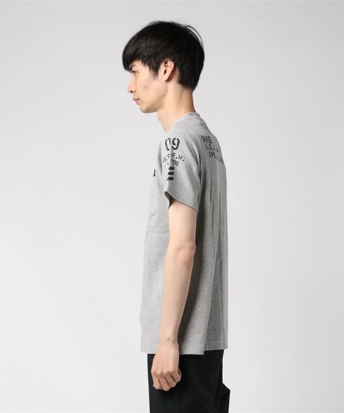 VIBGYOR(ヴィブジョー)の「スパンテレコミリタリークルーネックTシャツ (RM)(Tシャツ/カットソー・メンズ・ブラック/グレー/オフホワイト/カーキ・MEDIUM/X-LARGE/LARGE)」の9枚目の写真
