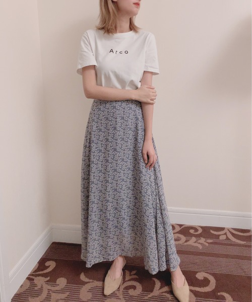 Leja(レジャ)の「【ZOZO限定色登場】マーメイドスカート ロング 足長効果 ハイウエスト(スカート・レディース・ベージュ/ブラック/アイボリー/ブラック×ホワイト/レオパード/ネイビー/ブラウン/マルチ/ドット/ライトブルー/ライトベージュ/ライトブラウン/イエロー/ブルー/グリーン/パープル/ブラック系その他/ダークブラウン系/ベージュ系・FREE/SMALL)」の12枚目の写真