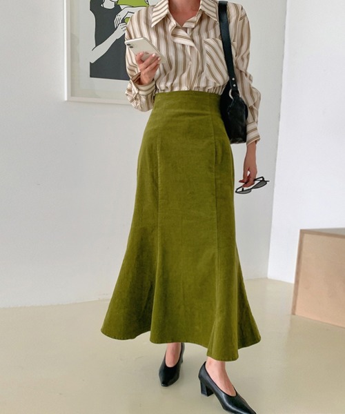 Leja(レジャ)の「【ZOZO限定色登場】マーメイドスカート ロング 足長効果 ハイウエスト(スカート・レディース・ベージュ/ブラック/アイボリー/ブラック×ホワイト/レオパード/ネイビー/ブラウン/マルチ/ドット/ライトブルー/ライトベージュ/ライトブラウン/イエロー/ブルー/グリーン/パープル/ブラック系その他/ダークブラウン系/ベージュ系・FREE/SMALL)」の20枚目の写真