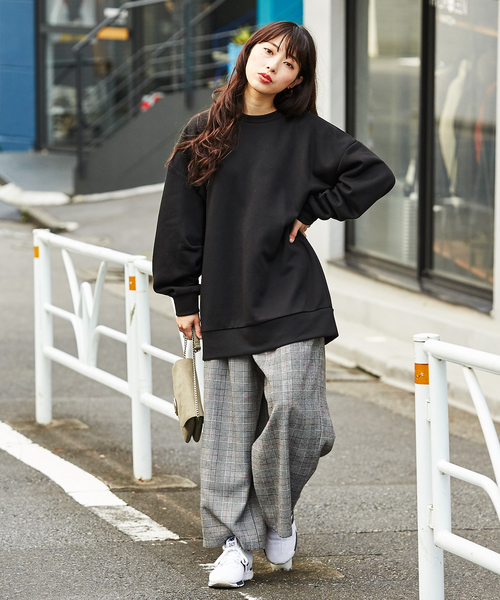 GeeRA(ジーラ)の「袖タックボリュームスウェット(スウェット・レディース・モカ/ブラック・X-LARGE/MEDIUM/LARGE)」の4枚目の写真