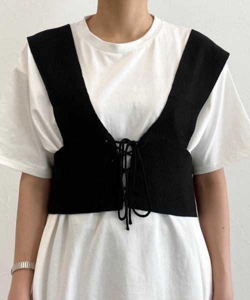 PAGEBOY（ページボーイ）の「2WAYレースアップビスチェ（ベスト・レディース・ブラック/ダークブラウン/グレイッシュベージュ・FREE）」の16枚目の写真