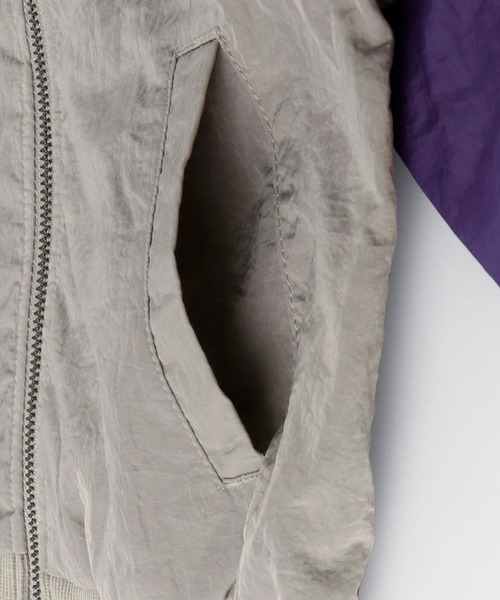 BRANSHES（ブランシェス）の「配色切替えナイロンジャケット（ナイロンジャケット・キッズ・グレー/ベージュ・100cm/90cm/120cm/110cm/150cm/130cm/140cm）」の7枚目の写真