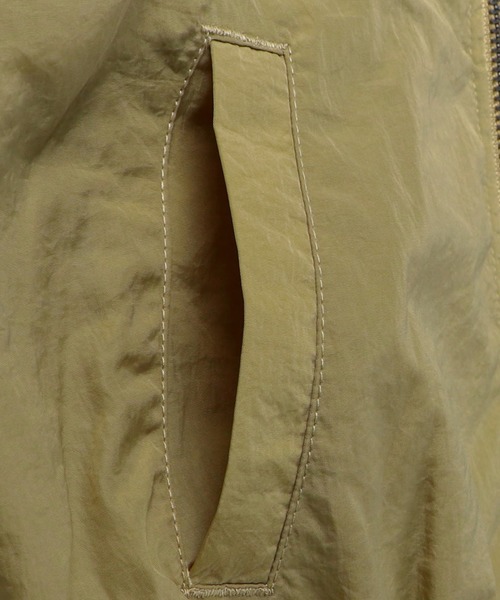 BRANSHES（ブランシェス）の「配色切替えナイロンジャケット（ナイロンジャケット・キッズ・グレー/ベージュ・100cm/90cm/120cm/110cm/150cm/130cm/140cm）」の5枚目の写真