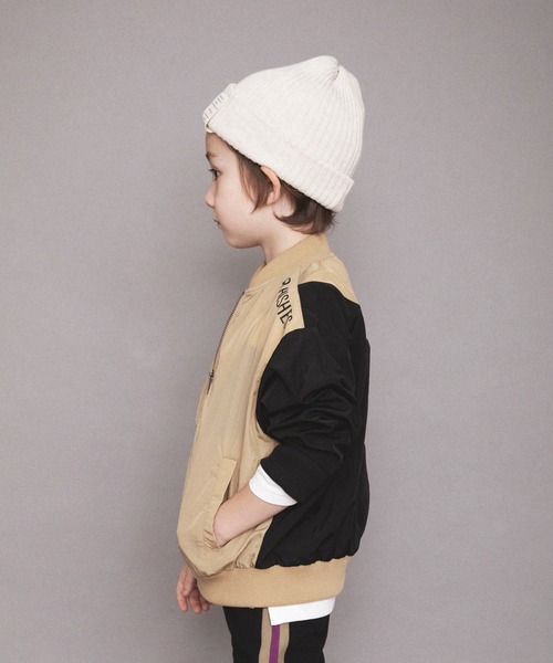 BRANSHES（ブランシェス）の「配色切替えナイロンジャケット（ナイロンジャケット・キッズ・グレー/ベージュ・100cm/90cm/120cm/110cm/150cm/130cm/140cm）」の3枚目の写真