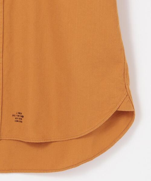 J.PRESS（ジェイプレス）の「ソリッドヤーン サテンネル パチフラシャツ / ボタンダウン（シャツ/ブラウス・メンズ・オレンジ系/ダルブルー系/ホワイト系・LARGE/X-LARGE/MEDIUM）」の10枚目の写真
