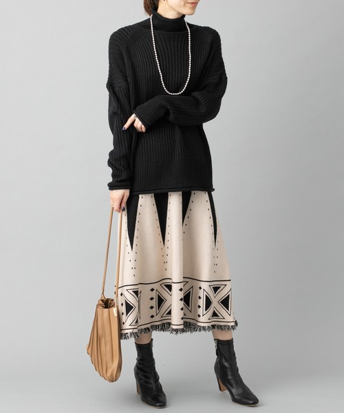 prose verse(プロズヴェール)の「パネル幾何柄フリンジニットスカート(スカート・レディース・アイボリー/ブラウン/ブラック・フリ-)」の18枚目の写真