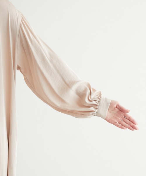 ROPE' PICNIC（ロペピクニック）の「ローウエスト切替サテンシャツワンピース（シャツワンピース・レディース・グレー系その他/ベージュ/サックスブルー・38）」の14枚目の写真