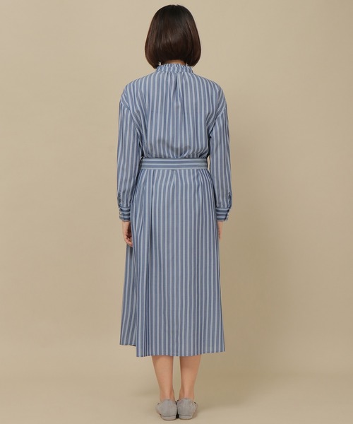 ikka（イッカ）の「カバーリングバンドカラーストライプワンピース（ワンピース・レディース・ネイビー/オフホワイト/ブルー・M）」の15枚目の写真