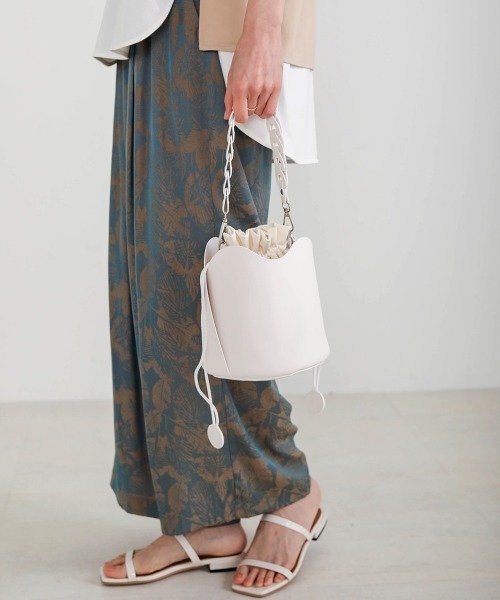 Bou Jeloud（ブージュルード）の「ラウンドカット2wayバッグ（ショルダーバッグ・レディース・ブラック/ブルー/ベージュ/ホワイト・ONE SIZE/ONESIZE）」の15枚目の写真