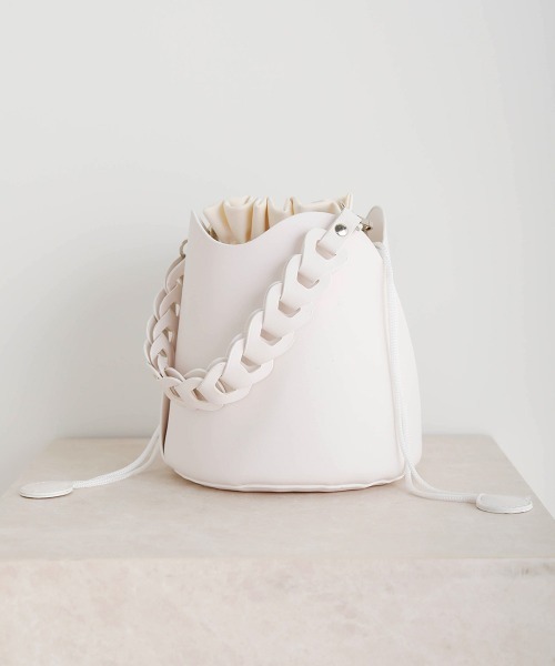 Bou Jeloud（ブージュルード）の「ラウンドカット2wayバッグ（ショルダーバッグ・レディース・ブラック/ブルー/ベージュ/ホワイト・ONE SIZE/ONESIZE）」の6枚目の写真