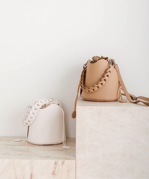 Bou Jeloud（ブージュルード）の「ラウンドカット2wayバッグ（ショルダーバッグ・レディース・ブラック/ブルー/ベージュ/ホワイト・ONE SIZE/ONESIZE）」の11枚目の写真