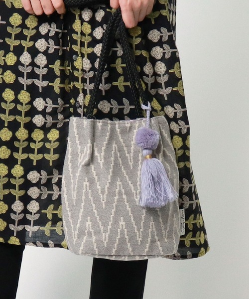 salle de bal（サルデバル）の「【 Craft India BY PEAPOD / バイピーポッド 】 ジャガードショルダーバッグ FRH（ショルダーバッグ・レディース・ベージュ/ブルー/ネイビー/ブラック/グレー・FREE）」の3枚目の写真