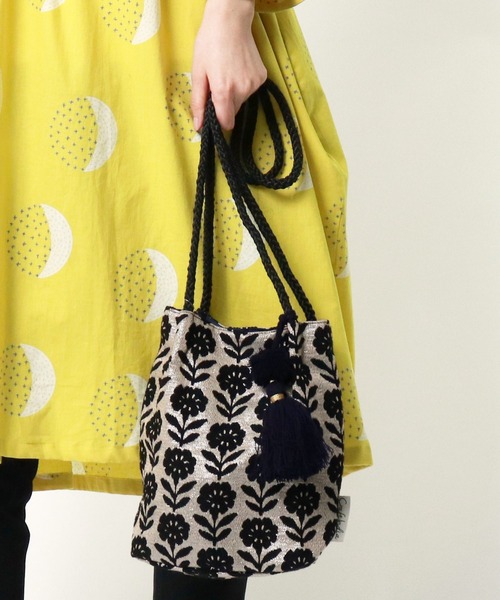 salle de bal（サルデバル）の「【 Craft India BY PEAPOD / バイピーポッド 】 ジャガードショルダーバッグ FRH（ショルダーバッグ・レディース・ベージュ/ブルー/ネイビー/ブラック/グレー・FREE）」の2枚目の写真