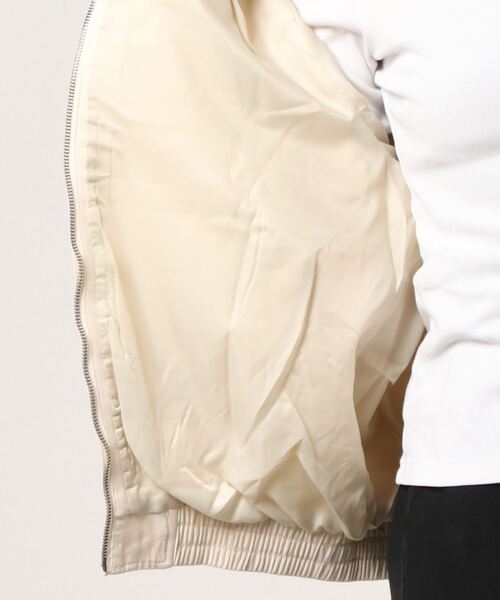 FANCY CLUB（ファンシークラブ）の「【NASTY FANCY CLUB】PIGMENT WINDBREAKER JACKET（ブルゾン・レディース・チャコールグレー/アイボリー・ONE SIZE）」の4枚目の写真