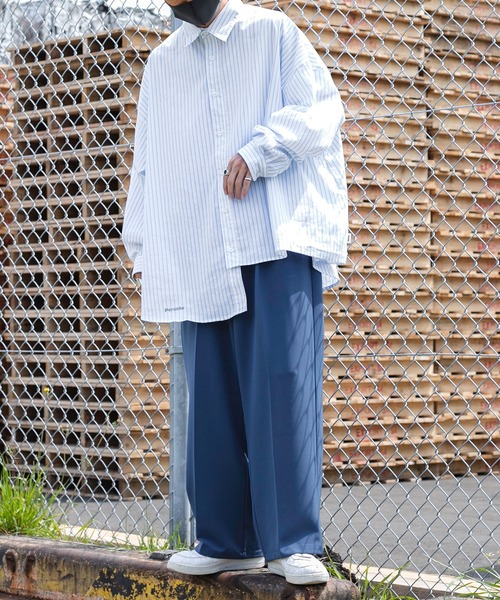 Perushu（ペルーシュ）の「リフレクターロゴストライプアシメシャツ（シャツ/ブラウス・メンズ・ライトグレー/ライトピンク/ホワイト・MEDIUM/LARGE）」の5枚目の写真