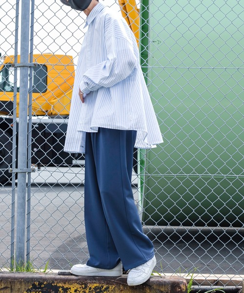 Perushu（ペルーシュ）の「リフレクターロゴストライプアシメシャツ（シャツ/ブラウス・メンズ・ライトグレー/ライトピンク/ホワイト・MEDIUM/LARGE）」の7枚目の写真