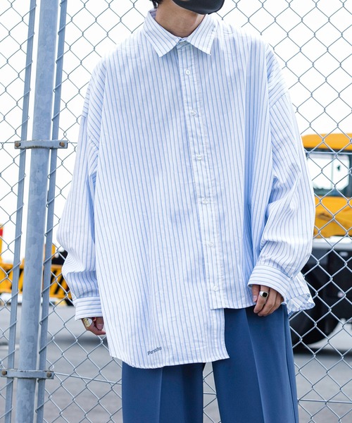 Perushu（ペルーシュ）の「リフレクターロゴストライプアシメシャツ（シャツ/ブラウス・メンズ・ライトグレー/ライトピンク/ホワイト・MEDIUM/LARGE）」の9枚目の写真