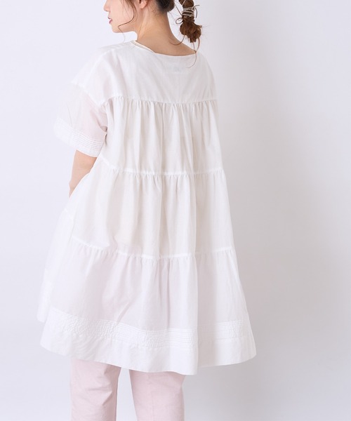 PUAL CE CIN（ピュアルセシン）の「80ボイルコットン ティア―ドワンピース／チュニック（ワンピース・レディース・ホワイト/ブラック/ベージュ・FREE）」の22枚目の写真