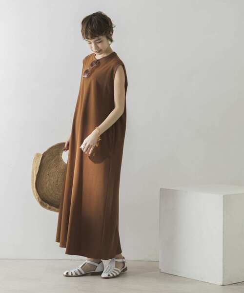 URBAN RESEARCH（アーバンリサーチ）の「UR TECH(UVカット)+抗菌 機能付 タックテントワンピース（ワンピース・レディース・ブラウン系その他/ブラック・FREE）」の12枚目の写真