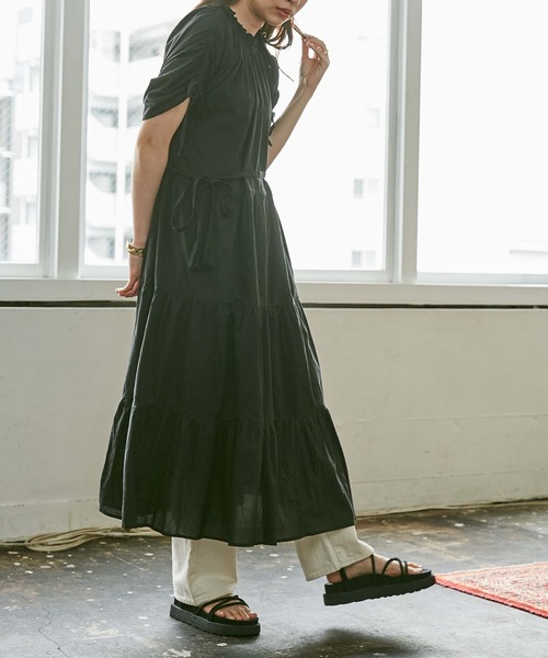 WEGO（ウィゴー）の「WEGO/【ZOZOTOWN＆一部店限定】フリルネックティアードワンピース（ワンピース・レディース・ライトグレー/ブラック/ベージュ/スミクロ・FREE）」の11枚目の写真