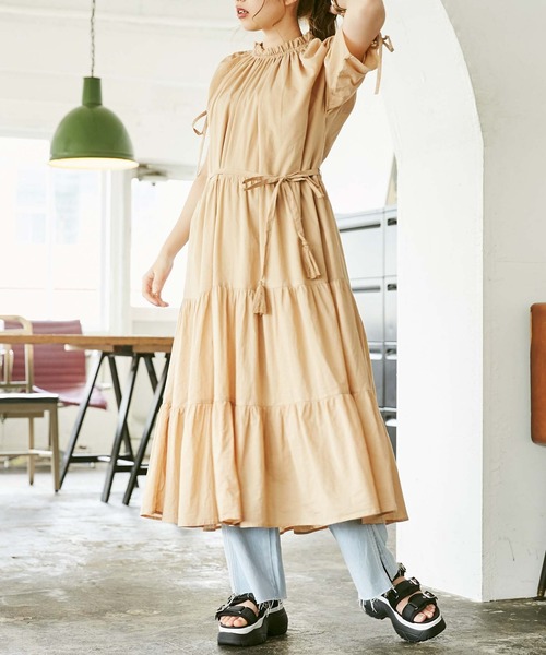 WEGO（ウィゴー）の「WEGO/【ZOZOTOWN＆一部店限定】フリルネックティアードワンピース（ワンピース・レディース・ライトグレー/ブラック/ベージュ/スミクロ・FREE）」の18枚目の写真