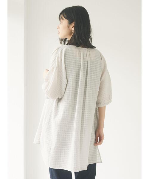 CRAFT STANDARD BOUTIQUE（クラフトスタンダードブティック）の「ドビーチェックチュニック　＊（シャツ/ブラウス・レディース・ライトグレー/ブラック/カーキ/サックスブルー/ブルー・FREE）」の19枚目の写真