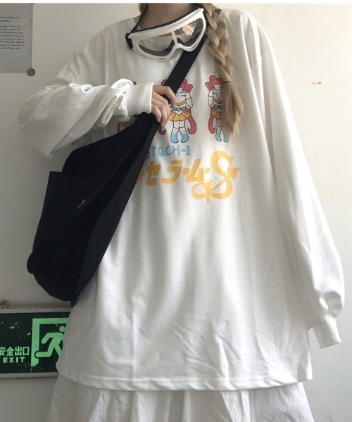 yuue' ( wear )（ユーイ）の「ビッグシルエット メッセンジャーショルダーバッグ（ショルダーバッグ・レディース・ホワイト/ブラック・FREE）」の8枚目の写真