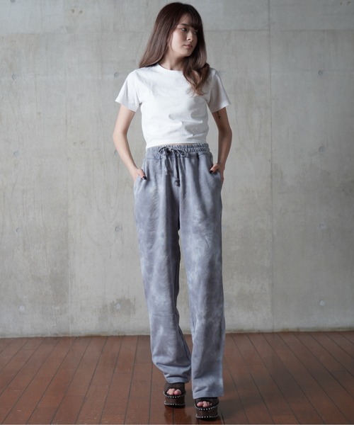one way（ワンウェイ）の「【oneway Jeans】タイダイフレアパンツ（スウェットパンツ・レディース・ライトグレー/ライトブルー/ベージュ/パープル・FREE）」の5枚目の写真