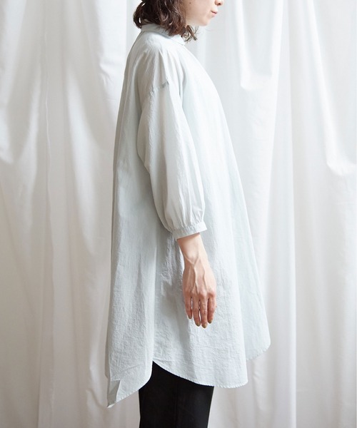 Lene(レネ)の「100/1 voil チュニックブラウス(シャツ/ブラウス・レディース・グレー/ベージュ/ピンク・FREE)」の15枚目の写真