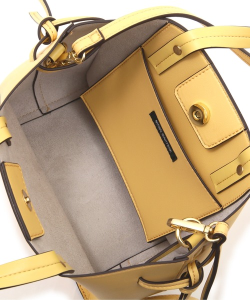 NATURAL BEAUTY BASIC（ナチュラルビューティーベーシック）の「サイドノットミディトート（トートバッグ・レディース・ベージュ/オフホワイト/ピンク/イエロー・ﾌﾘ-）」の6枚目の写真