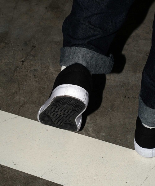 DC SHOES（ディーシーシューズ）の「MANUAL SLIP-ON/DCスニーカー（スリッポン）（スリッポン・メンズ・ブラック/ブラック×ホワイト・26cm/26.5cm/27cm/27.5cm/28cm/28.5cm/29cm/23cm/23.5cm/24.5cm/24cm/25cm）」の20枚目の写真