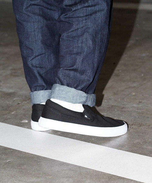 DC SHOES（ディーシーシューズ）の「MANUAL SLIP-ON/DCスニーカー（スリッポン）（スリッポン・メンズ・ブラック/ブラック×ホワイト・26cm/26.5cm/27cm/27.5cm/28cm/28.5cm/29cm/23cm/23.5cm/24.5cm/24cm/25cm）」の21枚目の写真