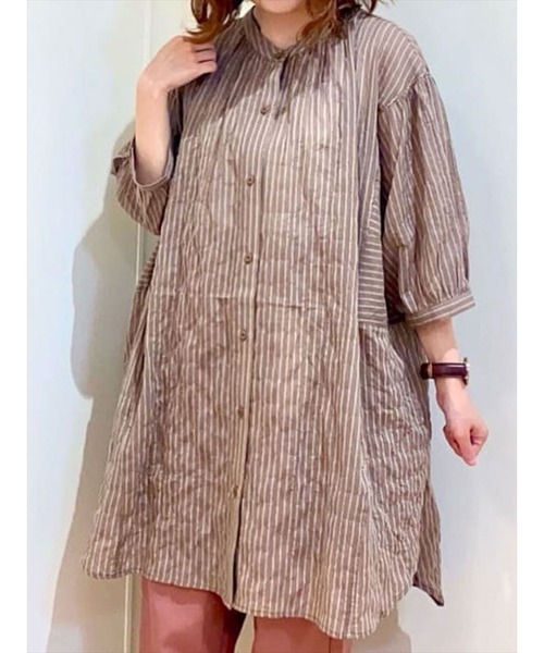 Samansa Mos2（サマンサ モスモス）の「柄アソート切替チュニック（シャツ/ブラウス・レディース・ブルー/チャコール/ベージュ/レッド/キナリ・ﾌﾘ-）」の3枚目の写真