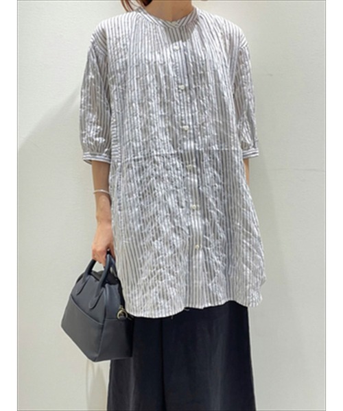 Samansa Mos2（サマンサ モスモス）の「柄アソート切替チュニック（シャツ/ブラウス・レディース・ブルー/チャコール/ベージュ/レッド/キナリ・ﾌﾘ-）」の4枚目の写真