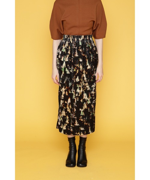 FLOML（フロム）の「【FLOML】アートプリントスカート（スカート・レディース・ブラック・38）」の2枚目の写真