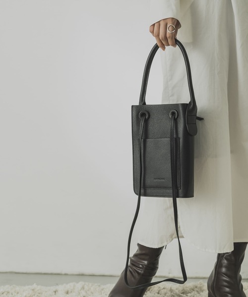 HASHIBAMI（ハシバミ）の「Hashibami　Calla Mini Bag（ショルダーバッグ・レディース・ブラック/カーキ・-）」の2枚目の写真