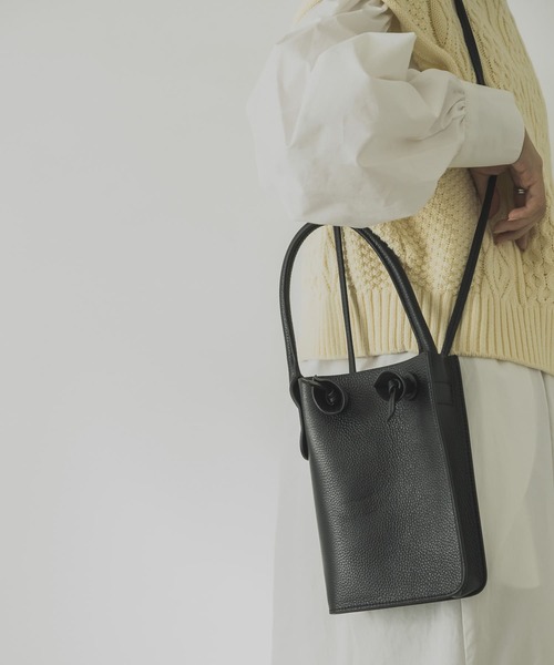 HASHIBAMI（ハシバミ）の「Hashibami　Calla Mini Bag（ショルダーバッグ・レディース・ブラック/カーキ・-）」の3枚目の写真