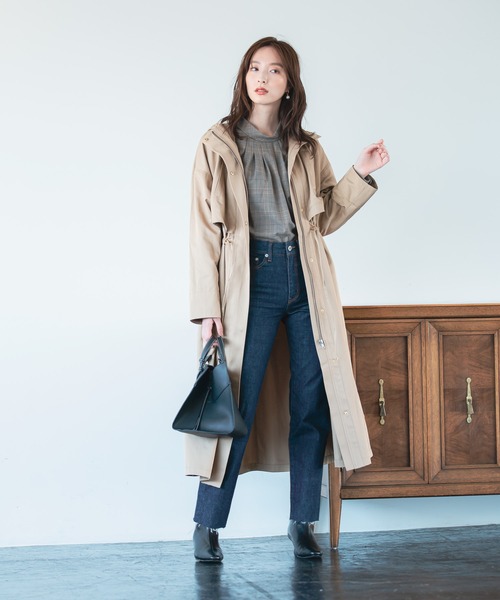 Andemiu（アンデミュウ）の「アスレチックロングコート228635（トレンチコート・レディース・ベージュ/カーキ・FREE）」の18枚目の写真