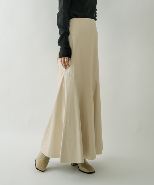 mystic（ミスティック）の「フェイクレザーマーメイドスカート（スカート・レディース・アイボリー/ブラック/ブラウン・1/2）」の2枚目の写真