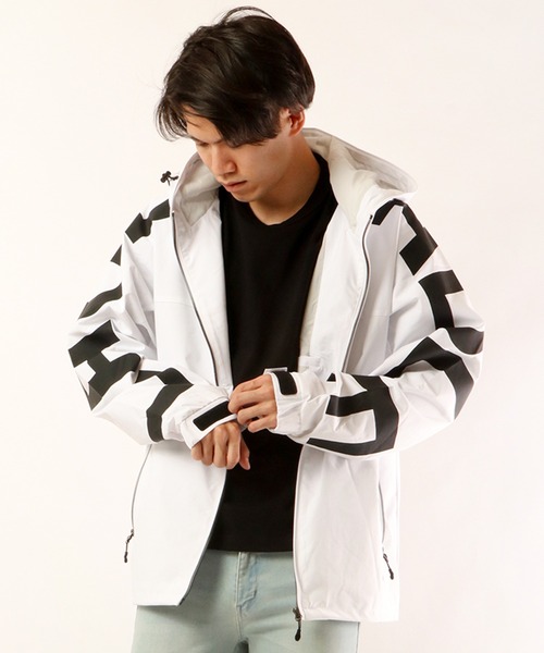 SUGGESTION（サジェッション）の「【SUGGESTION】袖ロゴストレッチマン 