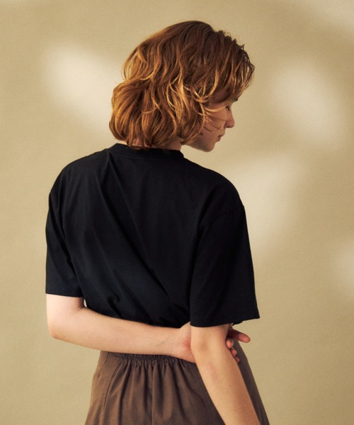 idem（イデム）の「Staff T-shirt【idem × BROWN THEATRE PRODUCTS】（Tシャツ/カットソー・レディース・ホワイト/ブラック/ベージュ・FREE）」の11枚目の写真